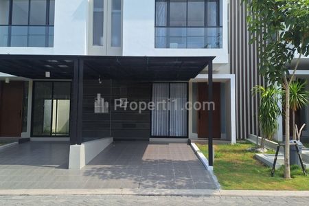 NEW Baru Gress Dijual Rumah Northwest Central Citraland Surabaya BONUS FULL FURNISHED Modern Siap Huni dekat Sekolah Ciputra Kasih, Citra Berkat