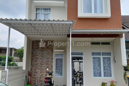 Disewakan Rumah Dalam Komplek di Meruyung, Depok