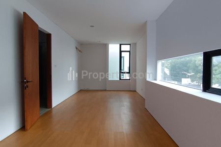 Sewa Rumah Siap Huni 3 BR, Dua Lantai di Pondok Labu, Dekat Sekolal Al Jabr, Cilandak, Jakarta Selatan