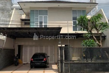 Dijual & Disewakan Rumah 2 Lantai di Jalan Baruk Utara, Surabaya