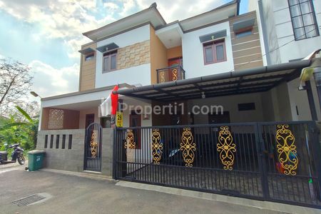 Dijual Rumah Secondary Fully Furnished di Ciracas Jakarta Timur