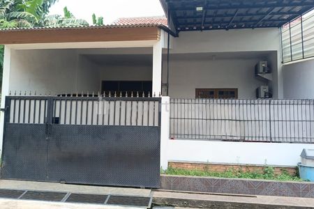 Jual Rumah 4 Kamar Tidur Palem Semi Karawaci Tangerang