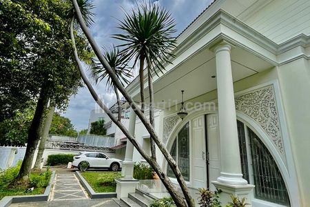 Dijual Rumah Private Pool 2 Lantai di Pondok Pinang Jakarta Selatan