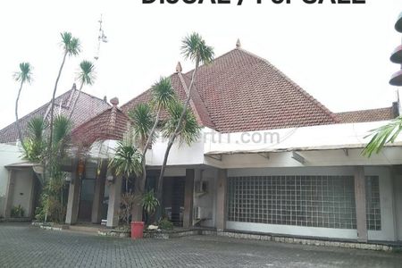 Dijual Rumah 863 m2 Rumah Raya Darmo - Tegalsari, Surabaya Pusat - Nol Jalan Raya - Parkiran Mobil Luas - Surat SHM - Cocok Buat Segala Usaha