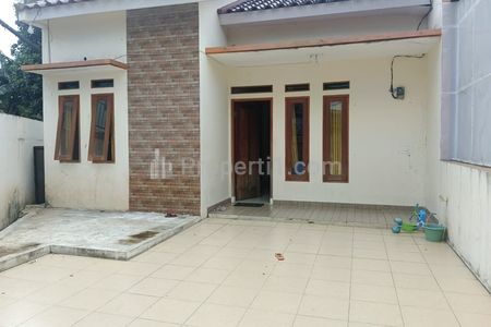Dijual Rumah Secondary, Sangat Strategis dan Nyaman, Lokasi Jl. Cagar Alam, Rawageni, Depok