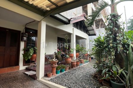 Jual Rumah Harga NJOP di Pondok Indah, Jakarta Selatan - 5 Kamar Tidur SHM