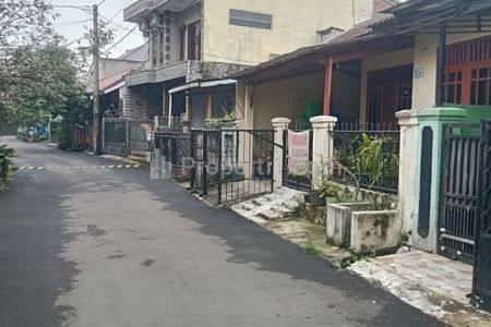 Dijual Butuh Rumah Secondary Strategis di Wilayah Pancoran Mas Depok