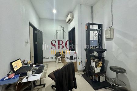 Dijual Rumah Furnished di Jl Teratai Tomang Jakarta Barat 