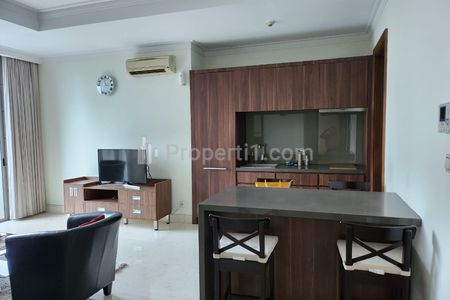 Jual Apartemen TURUN HARGA Hanya 5,5M (Harga Awal 6M) RESIDENCE 8 @SENOPATI 2+1 BR Fully Furnished 178 m2, Ready to Move in