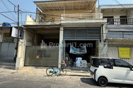 Jual Rumah Kost dan Toko Aktif di Jalan Semolowaru Surabaya Timur
