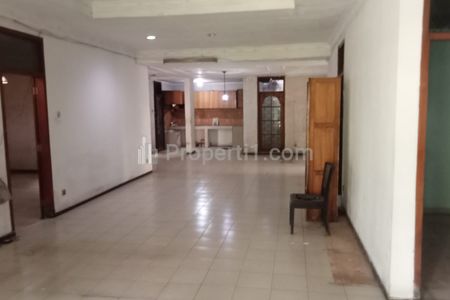 Jual Rumah Taman Alfa Indah Luas Tanah 428 m2 Jakarta Barat