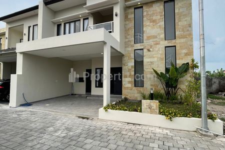 Dijual Rumah Mewah One Gate Dekat Jogja Expo Center (JEC), Banguntapan, Bantul