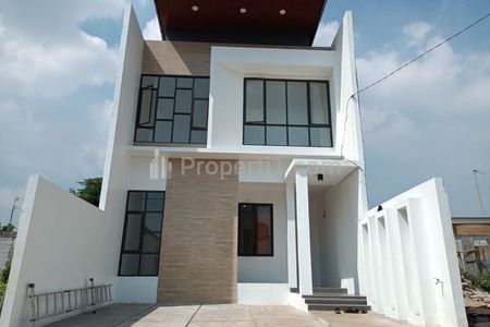 Rumah Dijual Sekitar Jatimulya Bekasi Timur, 2 Lantai, Desain Elegan, Dekat Tol & LRT