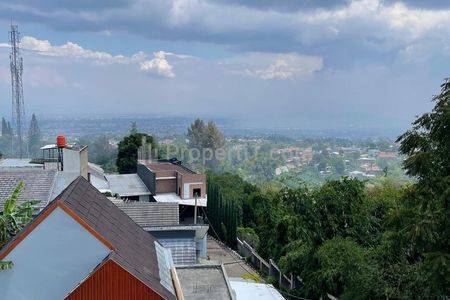 Jual Cepat Rumah 2 Lantai Siap Huni Furnish Harga Terjangkau di Cihanjuang Bandung