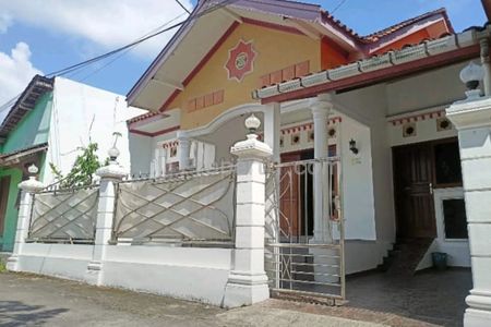 Jual Rumah di Maguwoharjo Kabupaten Sleman Yogyakarta (Berada di Dalam Ring-Road) Jl. Onggomertan Nayan Maguwoharjo Depok Sleman Yogyakarta