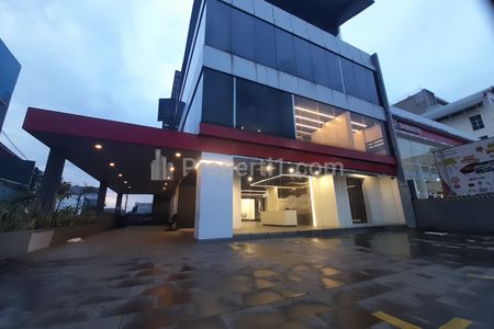 Sewa Gedung Mini 4 Lantai, Luas Bangunan 1000 m2, Carport 12 Mobil untuk Kantor, Dekat Pondok Indah, Gandaria, Ahmad Dahlan, Kebayoran Baru, Jaksel