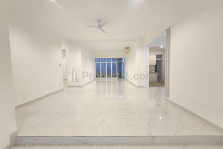 Disewakan Rumah Newly Renovated Kawasan Elite Pondok Indah Jakarta Selatan - Type 3BR Semi Furnished
