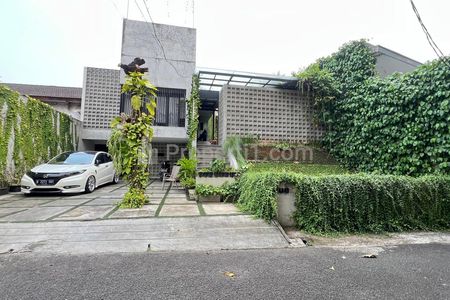Dijual Rumah Mewah Industrial Modern + Swimming Pool Termurah di Komplek SCBD Kebayoran Baru Jakarta Selatan LT 240 m2