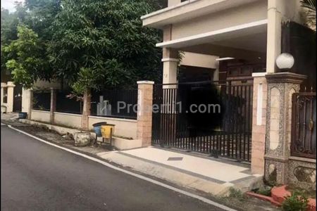 Dijual Rumah 2 Lantai di Jalan Bantaran Barat, Kota Malang