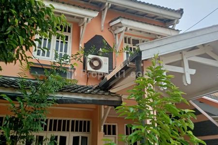Rumah Dijual Semolowaru Sukolilo Surabaya Timur 2 Tingkat