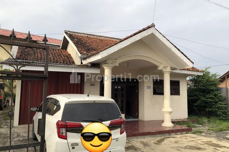 Tampak depan