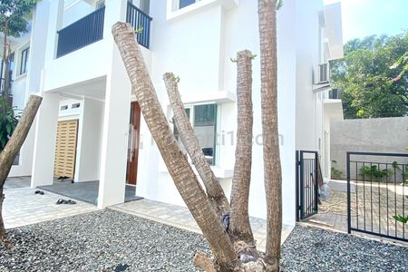Disewakan Rumah Semi Furnished di Jeruk Purut Cilandak Jakarta Selatan Type 4+1 Kamar Tidur