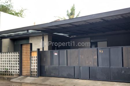 Jual Rumah Bagus Semi Furnished di Taman Holis Indah Bandung