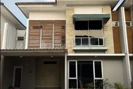 Disewakan Rumah 3 Lantai Lokasi Strategis di Andara, Jaksel