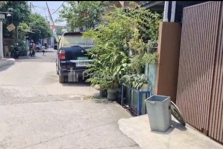 Dijual Rumah Dalam Komplek Strategis di Cimanggis, Depok