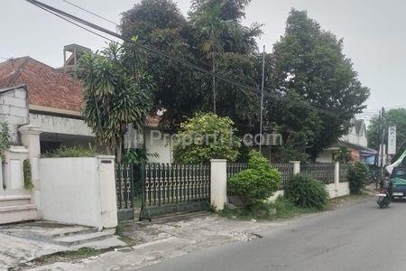 Dijual Tanah Strategis Bonus Bangunan Pinggir Jalan Sorowajan Banguntapan Bantul Yogyakarta Dekat AMPLAZ, JEC