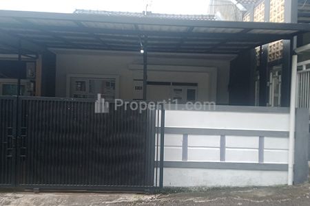 Disewakan Rumah 2 Kamar Tidur 1 Kamar Mandi Dengan Carport Bebas Banjir Lingkungan Nyaman Aman dan Tenang di Jatihandap Bandung