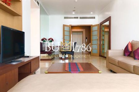 For Rent Senayan Residence Apartment Type 3+1BR Full Furnished and Good Condition - Strategic Location In South Jakarta