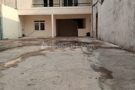Dijual Rumah Luas di Gubeng Kertajaya, Surabaya