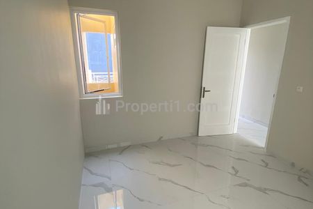 Dijual Rumah Baru dan Bagus 3 Lantai di Duri Kepa – Jakarta Barat