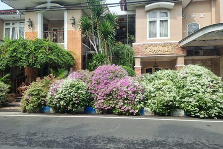 Jual Rumah Mewah di Menanggal Gayungan Surabaya Selatan