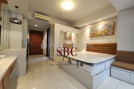 Disewakan Apartemen Royal Mediterania Garden Residence - Studio Furnished Bagus View City
