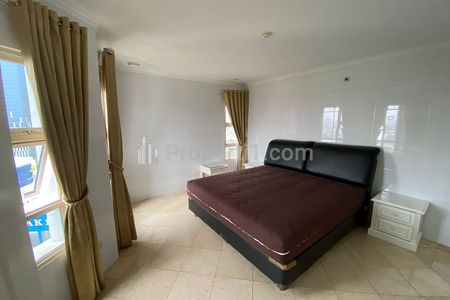 Dijual Cepat Apartemen 3 Bedroom di Grand Tropic Grogol