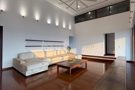 Jual Rumah Mewah di Pondok Indah, Jakarta Selatan - 5+3 Kamar Tidur Semi Furnished