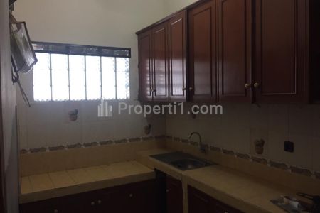 Disewakan Rumah Bagus 2 Lantai di Sarijadi Bandung