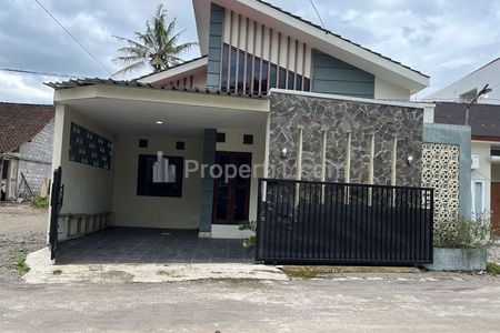 Jual Murah! Rumah Baru Timur Pasar Gentan Jakal 10 Dekat UGM Jogja