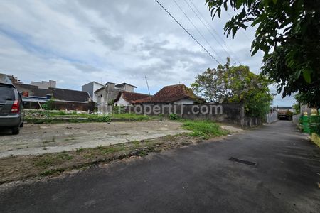 Jual Tanah SHM Pekarangan Aman di Condongcatur Yogyakarta Harga 4 Jutaan per Meter Luas 537 m2