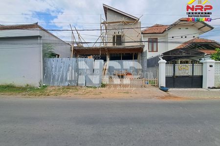 Dijual Tanah + Bangunan Hampir Jadi di Tamanbaru, Banyuwangi