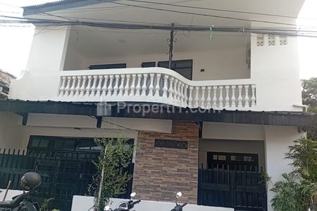 Sewa Rumah 3 Lantai di Jalan Petojo Binatu, Jakarta Pusat