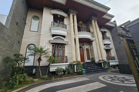 Dijual Rumah Mewah Ala Sultan di Sayap Kiaracondong Bandung
