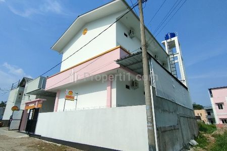 Sewa Kamar Kost Strategis dekat Kampus IPB Dramaga Bogor dengan Ruangan Mezzanine Nyaman