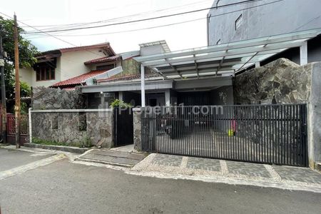 Dijual Rumah Murah Terawat Bagus di Jalan Kembar Bandung