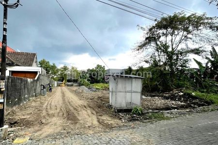 Dijual Tanah Kavling Strategis Lingkungan Premium Jl. Kaliurang Km 6 Yogyakarta Dekat UGM, UNY, Pakuwon Mall