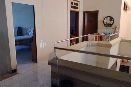 Dijual Rumah Darmo Permai Selatan Surabaya Barat – Cocok untuk Hunian atau Kantor