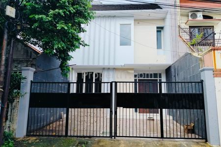 Rumah Disewakan Kencana Sari Timur Dukuhpakis Surabaya Barat