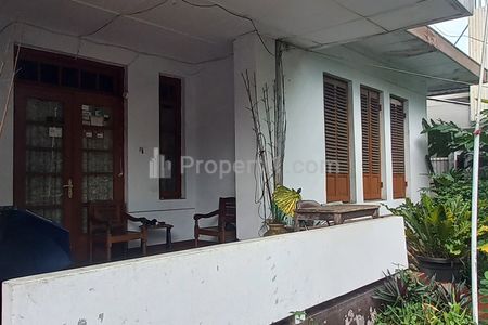 Jual Rumah Classic di Sayap Dago Lokasi Strategis Kota Bandung
